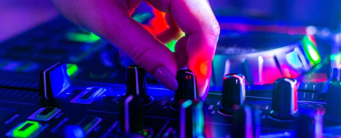 Dj-hand-on-a-mixer-1396273